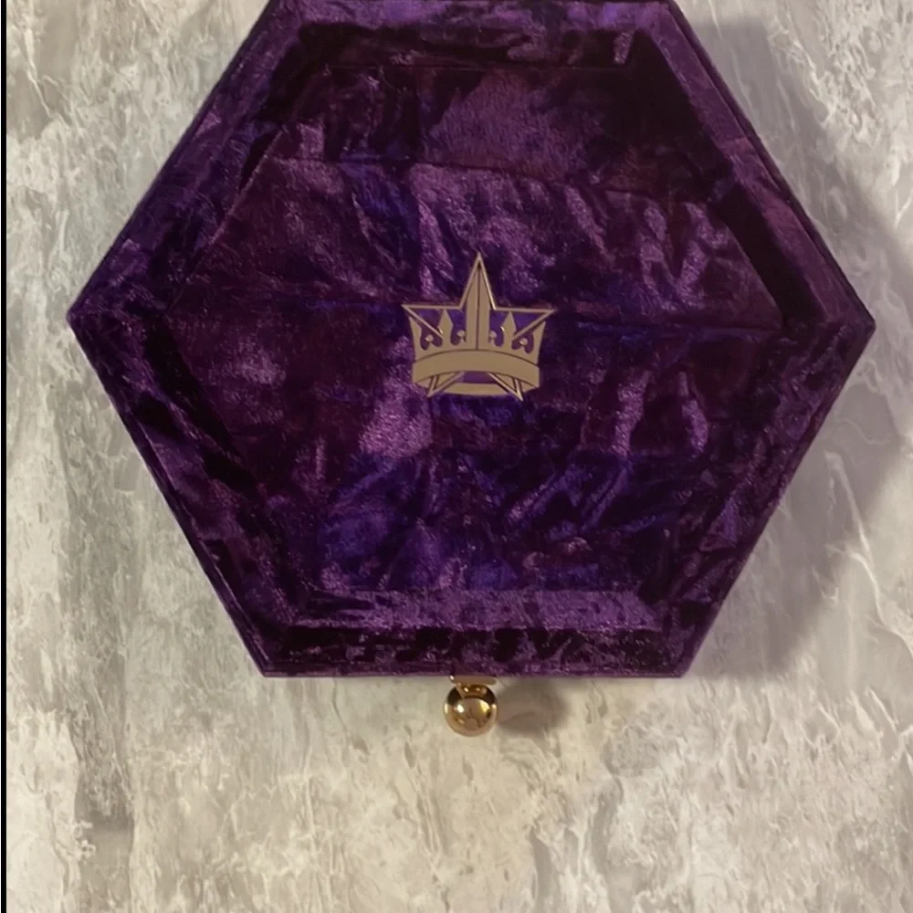 New Jeffree Star Blood Lust‎ Eyeshadow Palette